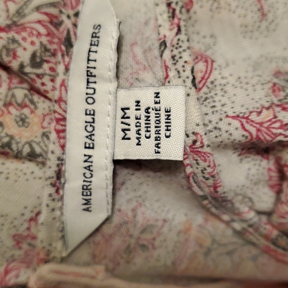 American Eagle Pink Flowy Floral Racer-Back Tank Women's Medium - Picture 3 of 3